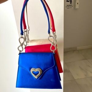Brand New Romantic heart center  shoulder bag .